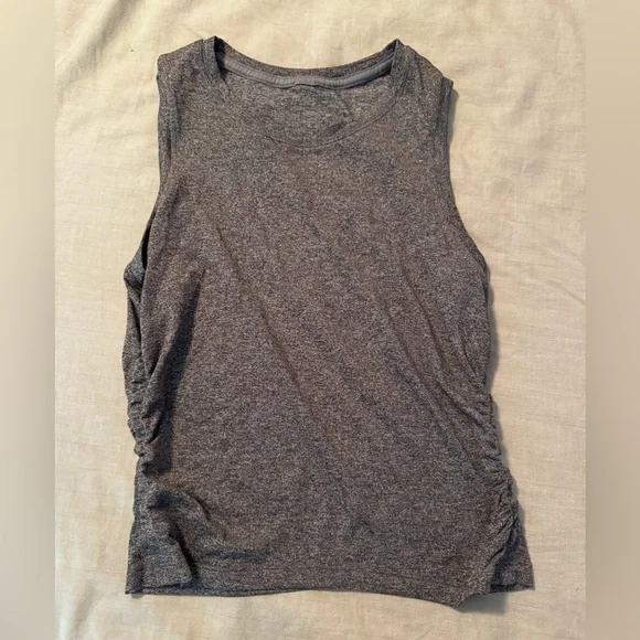 Lululemon License to Train tank top - Picture 2 of 4